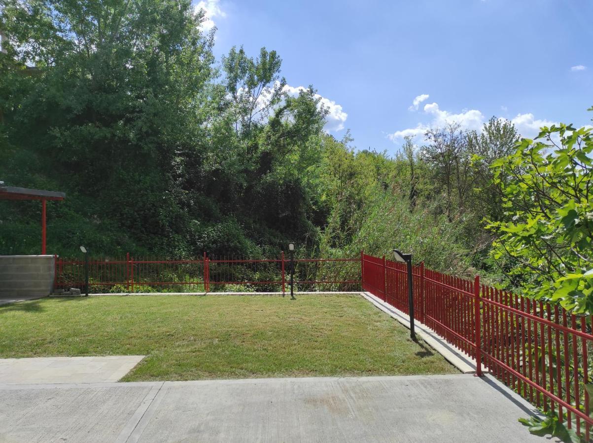 Oasi Del Monferrato - Appartamento Rosso Mombercelli Екстериор снимка