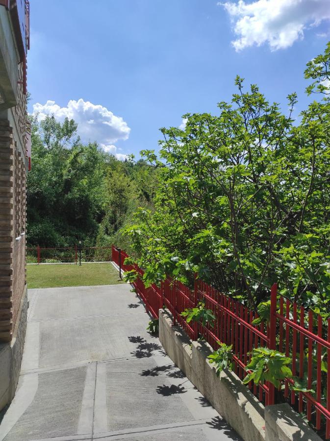 Oasi Del Monferrato - Appartamento Rosso Mombercelli Екстериор снимка