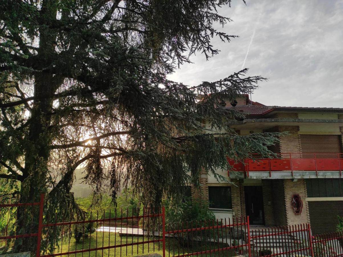 Oasi Del Monferrato - Appartamento Rosso Mombercelli Екстериор снимка