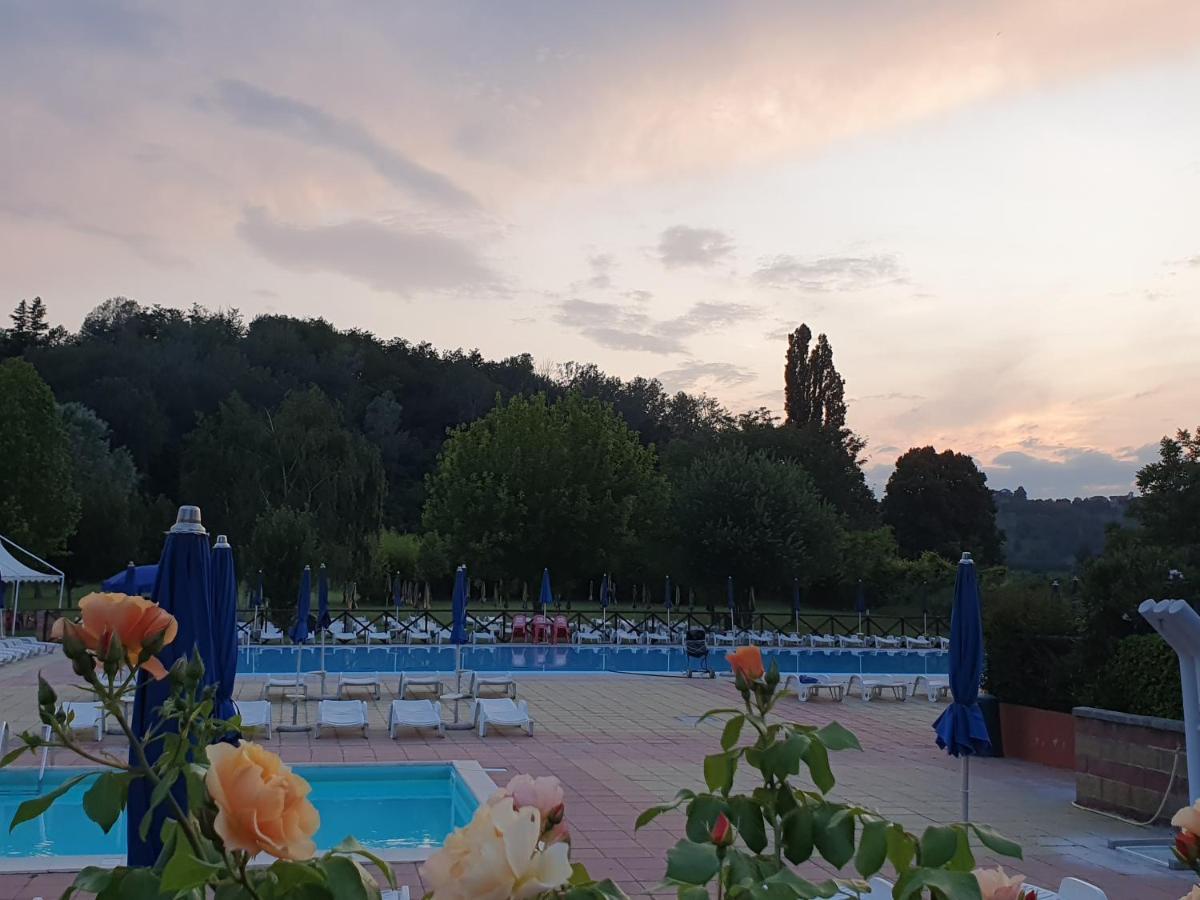Oasi Del Monferrato - Appartamento Rosso Mombercelli Екстериор снимка